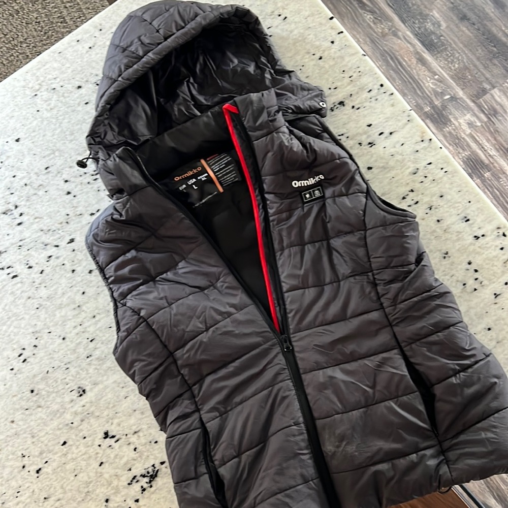 Heated vest w/ heated hood